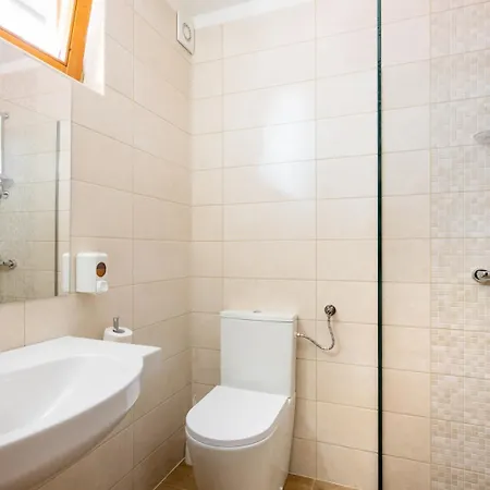 Hotelsko Naselje Zeleni Gaj*** Hotel Banovci