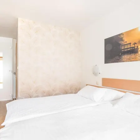 Hotelsko Naselje Zeleni Gaj*** 3* Banovci