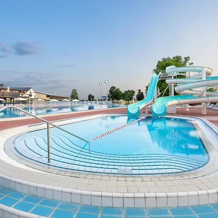 Terme - Hotelsko Naselje Zeleni Gaj Hotel Banovci