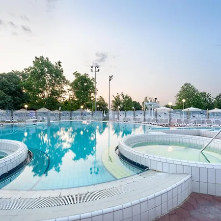 Terme - Hotelsko Naselje Zeleni Gaj 3*