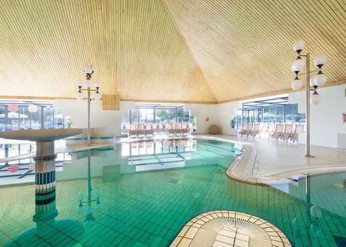 Terme - Hotelsko Naselje Zeleni Gaj בנובצי