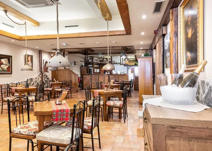 Terme - Hotelsko Naselje Zeleni Gaj מלון בנובצי